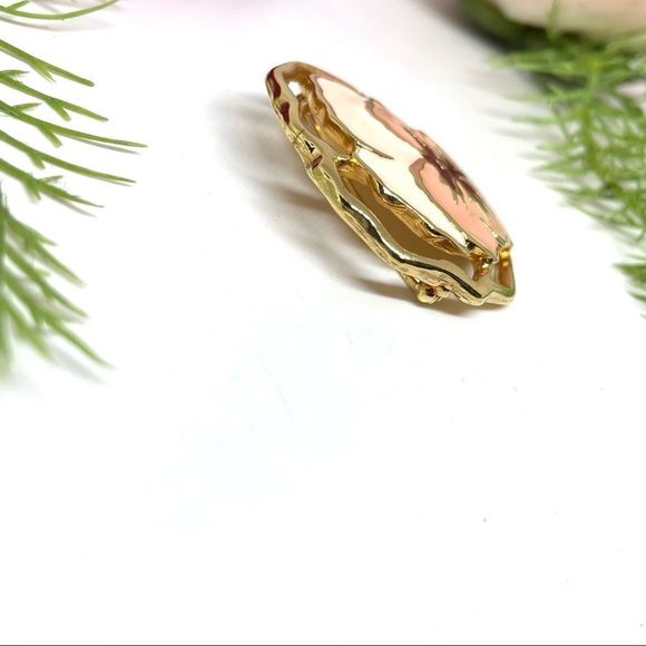 VINTAGE⚜️PETUNIA Flower Pink Enameled Brooch - Picture 5 of 8